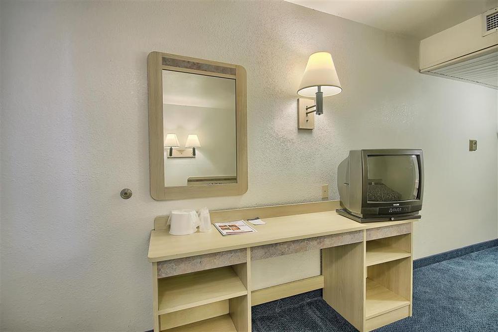 Rodeway Inn Columbus Habitación foto